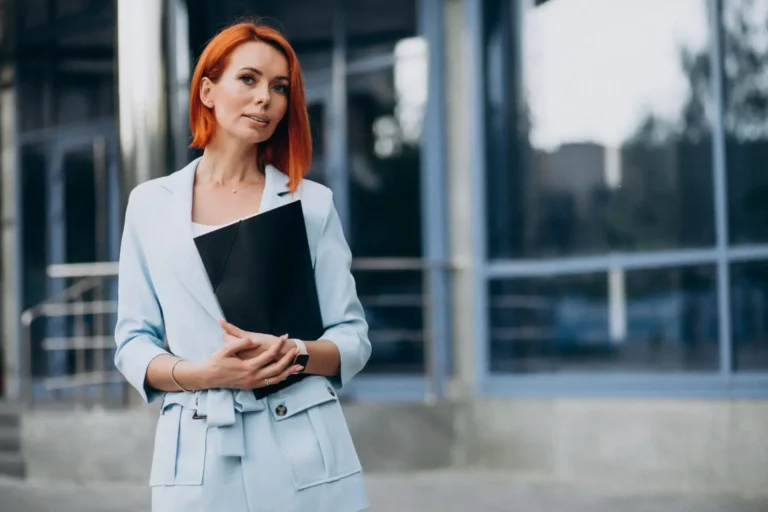 nowoczesna-kobieta-pracy-blog-imodni