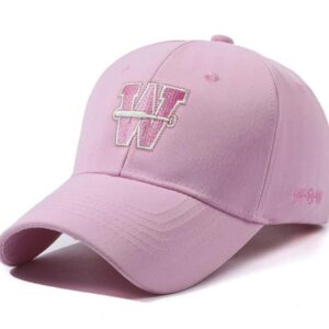 Rózowa czapka z daszkiem