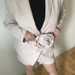 Komplet Rosalia marynarka plus spodenki